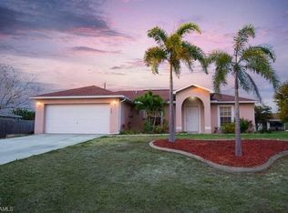 523 NE 5th Ct, Cape Coral, FL 33909