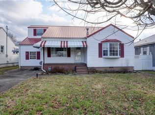 716 Clark Dr, Saint Albans, WV 25177