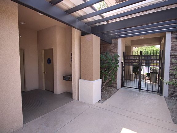 5th image of 704 Peachy Canyon Cir Unit 202