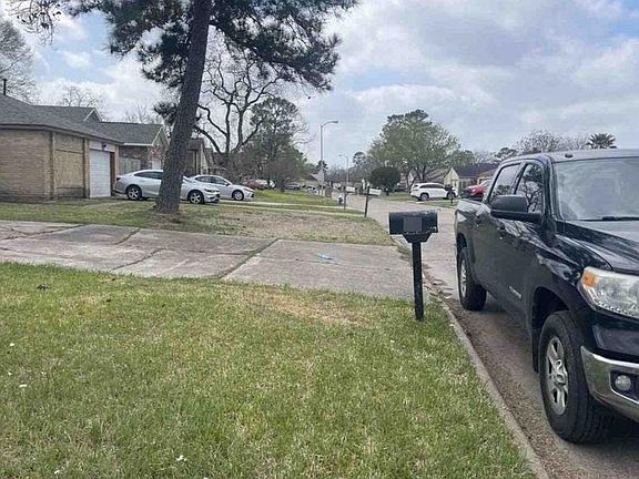 5th image of 13114 Nature Trl