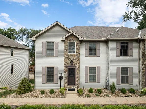 20724 Detroit Rd, Rocky River, OH 44116