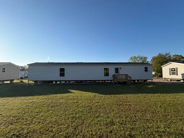 147 Merritt Cir, Brunswick, GA 31520