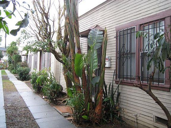 2nd image of 1217 N Fairfax Ave #1/2