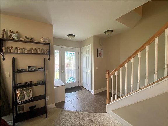 4th image of 25 Cornflower Dr