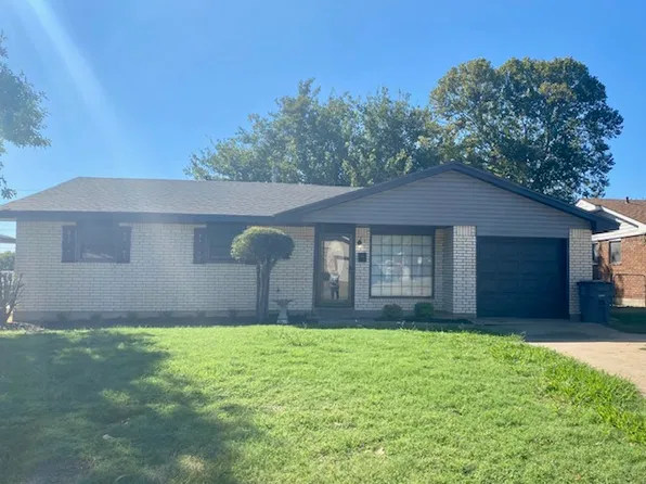 420 NW Woodland Dr, Lawton, OK 73505