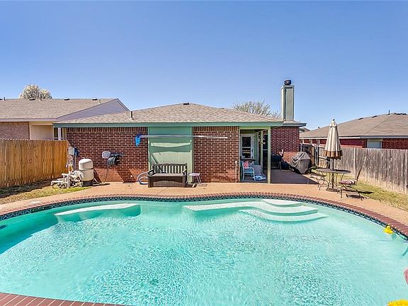 5th image of 8132 Twin Oaks Trl