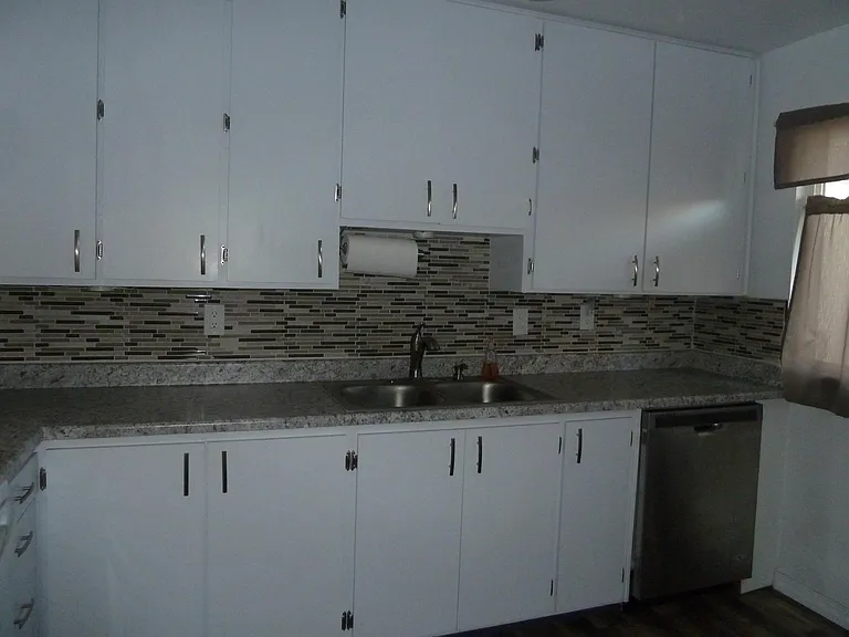 2209 Ivanhoe Dr — Photo 6