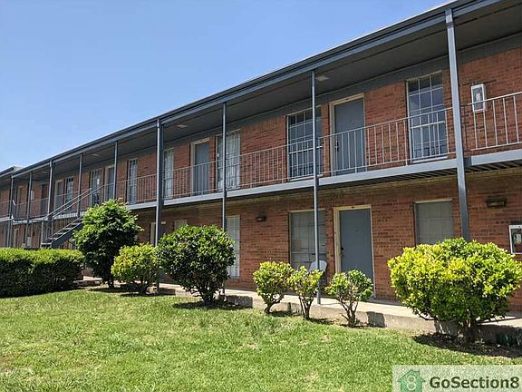 3rd image of 908 Adams Ave