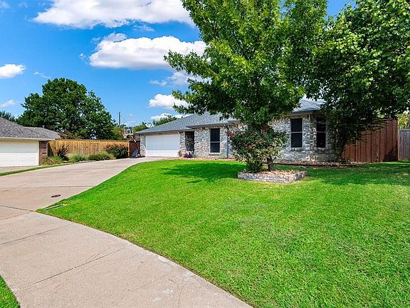 4th image of 509 Carl Ct