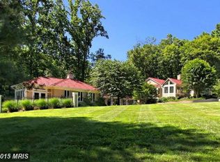 7820 Manor House Dr, Fairfax Station, VA 22039