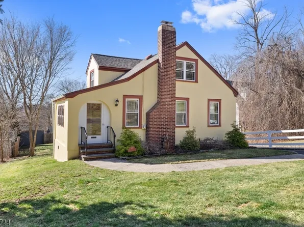361 High St, Long Hill Twp., NJ 07980