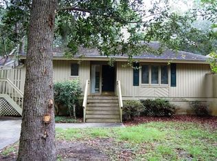 20 Acorn Ln, Hilton Head Island, SC 29928