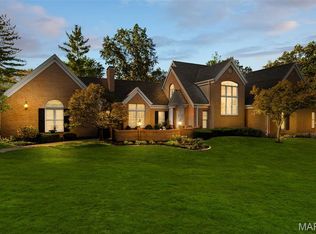 10 Maryview Ln, Saint Louis, MO 63124