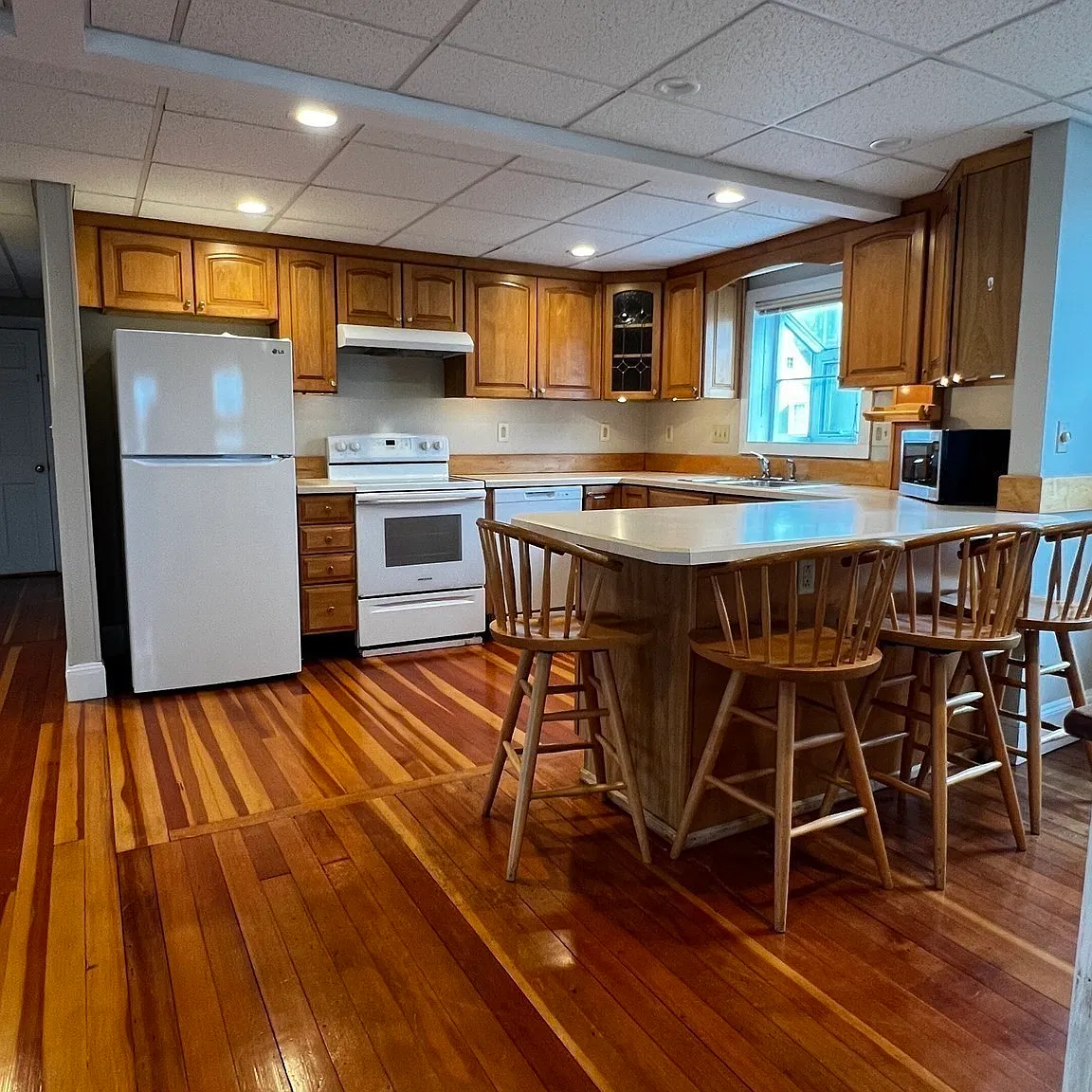 2 bed, 1.0 bath, 1100 sqft, $2,900 — Photo 4