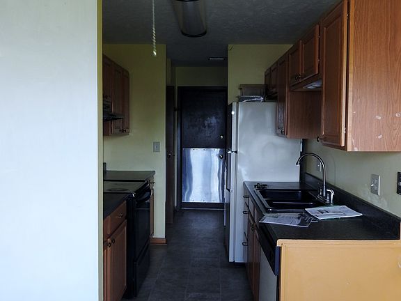 2nd image of 13230 Carpenter St