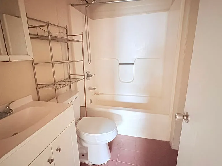107 Dix St #11 — Photo 14