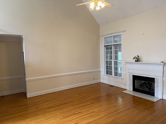 4th image of 117 Council Gap Ct