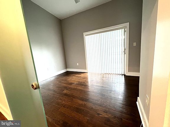 5th image of 1620 E St NE #3
