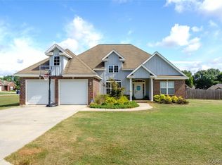 417 Runway Dr, Deatsville, AL 36022