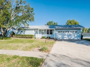 131 Castlewood Dr, Troy, MO 63379
