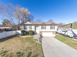 8360 El Manicero Way, Sandy, UT 84093