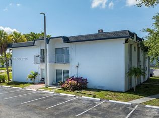 7250 SW 94th Pl APT B6, Miami, FL 33173