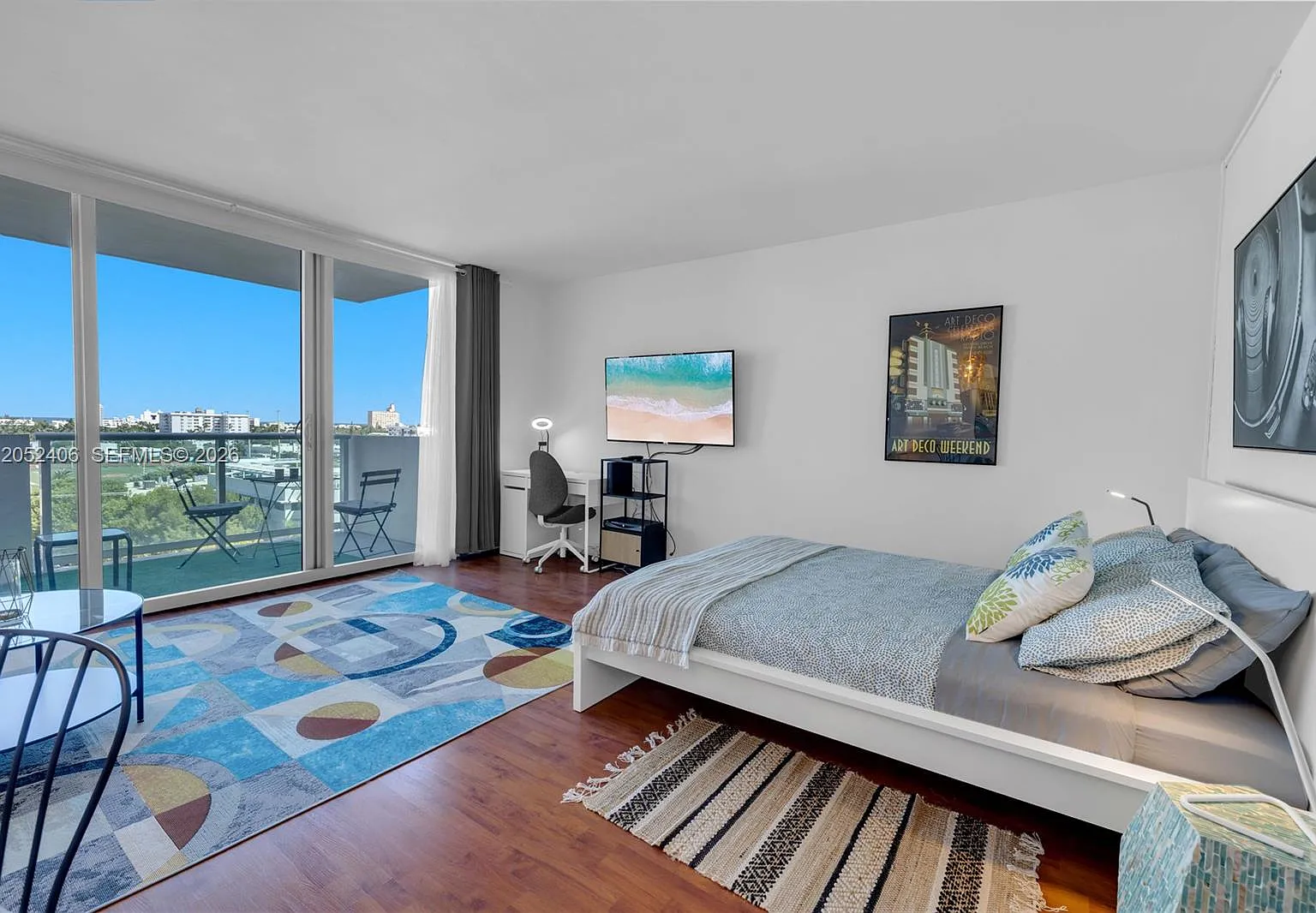 Mirador 1200 Condo — Photo 1