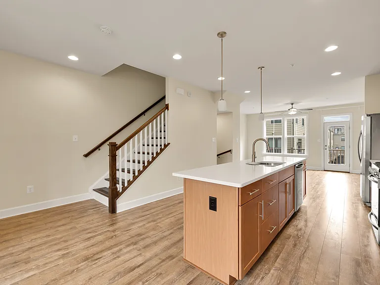 4707 Van Buren St — Photo 15