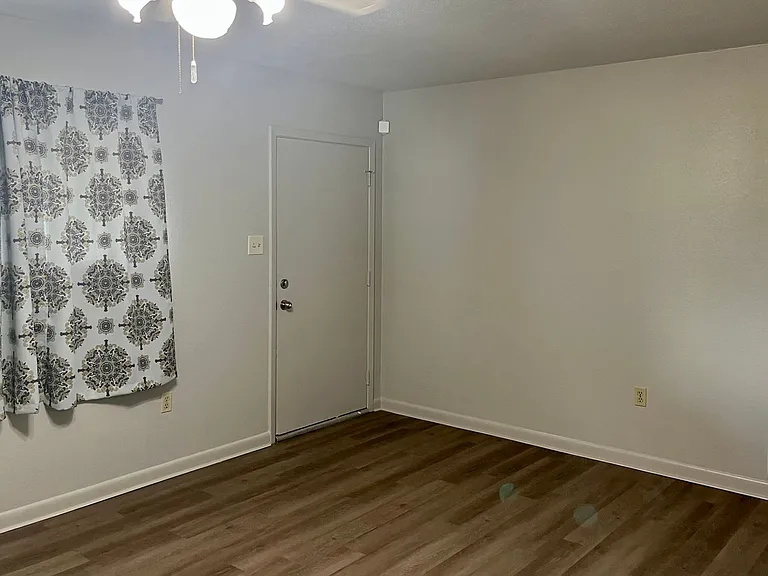 642 Kentucky Ave — Photo 6