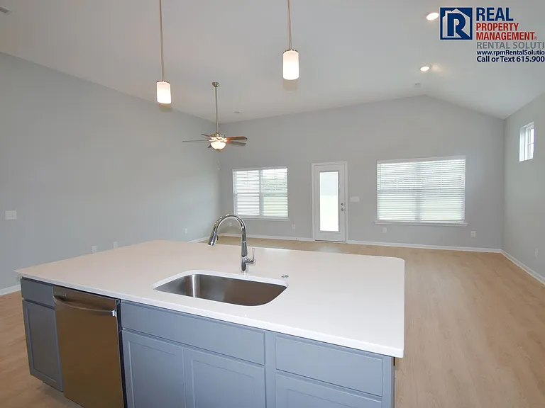 1142 Bluecreek Cir — Photo 7