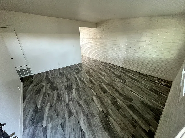 2905 N Euclid Ave — Photo 6