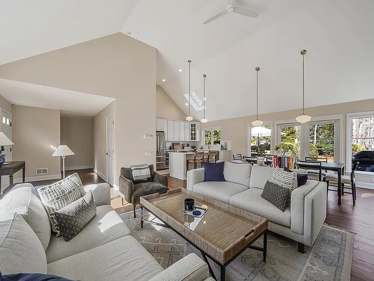 117 Woodbine Dr — Photo 6