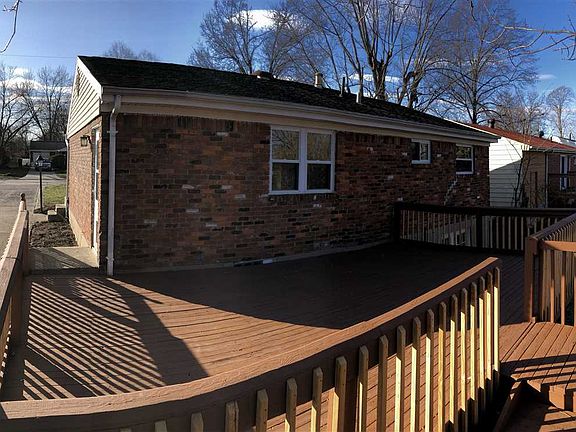 5th image of 107 Saint Jude Cir