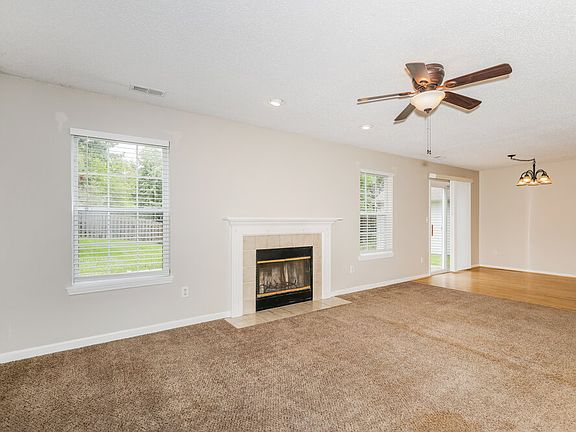 5th image of 11960 Locus Ln