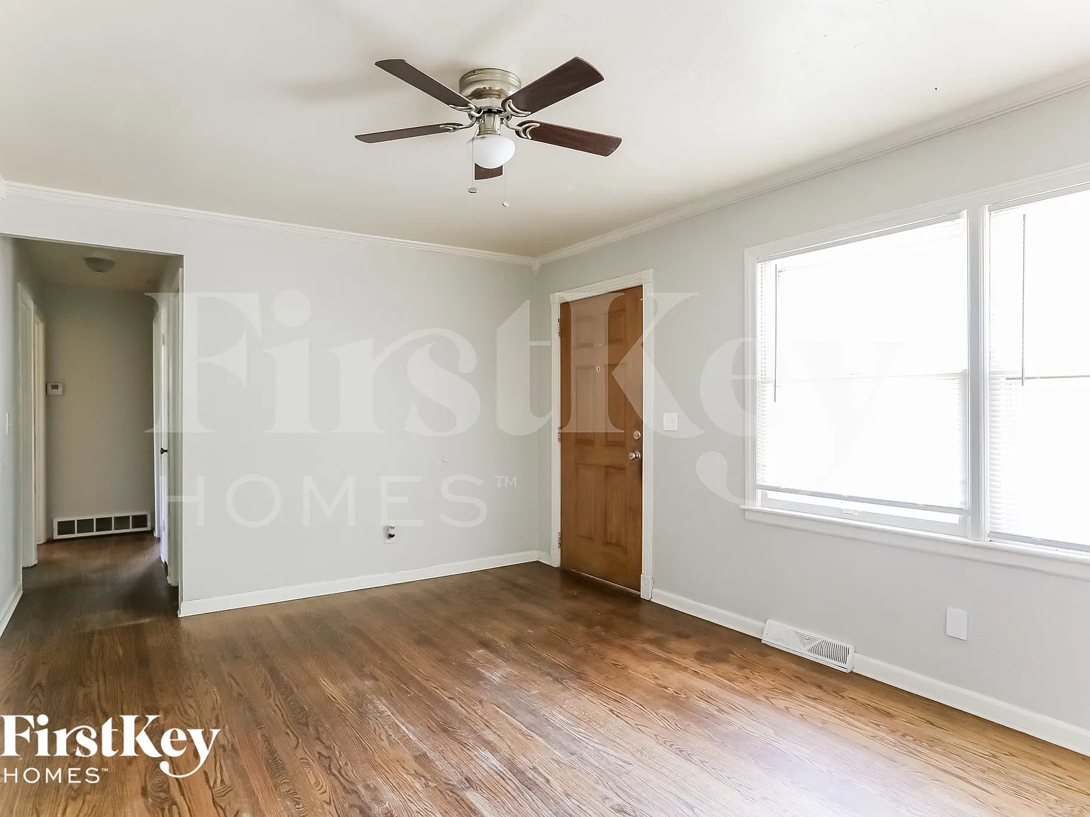 3 bed, 2.0 bath, 840 sqft, $1,340 — Photo 4