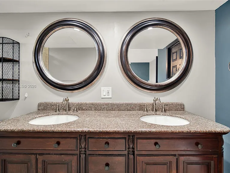 950 Hillcrest Dr #414 — Photo 19