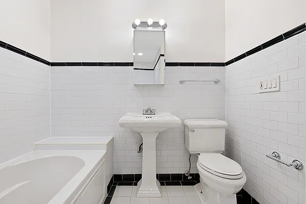 Rented by Compass | media 9