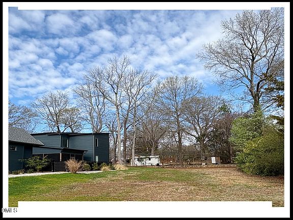 2nd image of 116 Pine St Lot C
