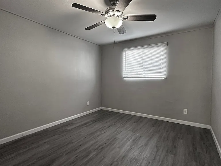 416 W 12th St #8 — Photo 12