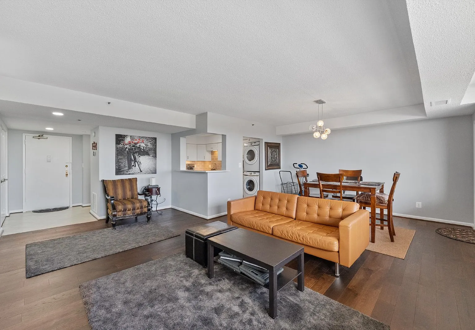 2 bed, 1.5 bath, 1194 sqft, $2,750 — Photo 3