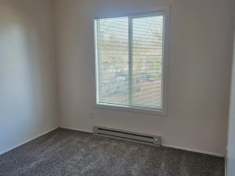 The Brigadoon 4210 NE Cully Blvd — Photo 31
