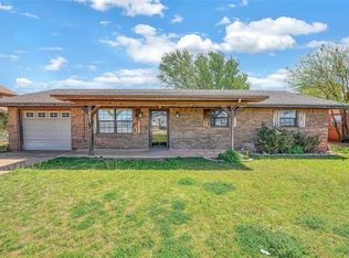 607 Lacy Ter, Arapaho, OK 73620