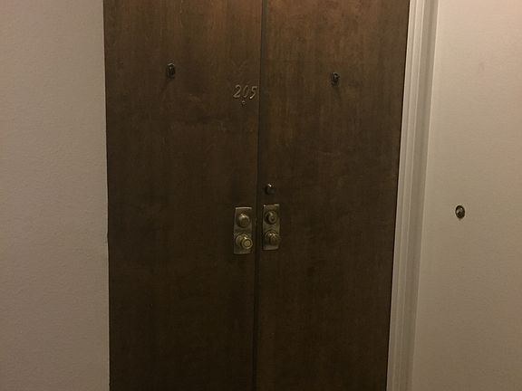 3rd image of 11322 Camarillo St Unit 205