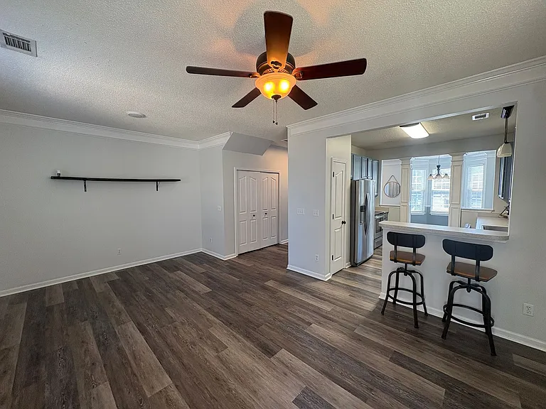119 Cirrus Ct — Photo 4