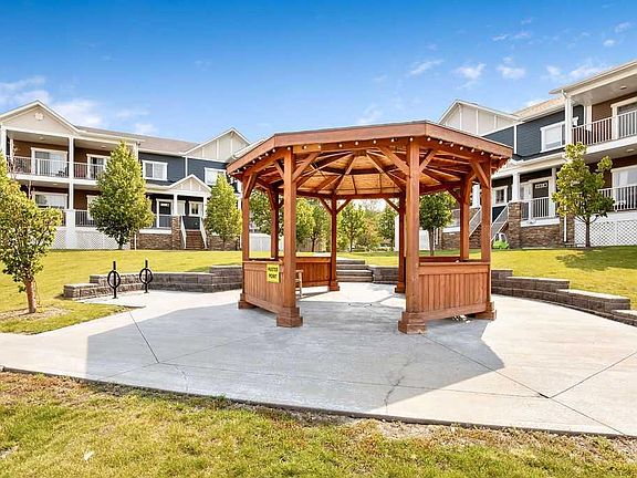 3rd image of 1225 W Kings Heights Way SE #1206