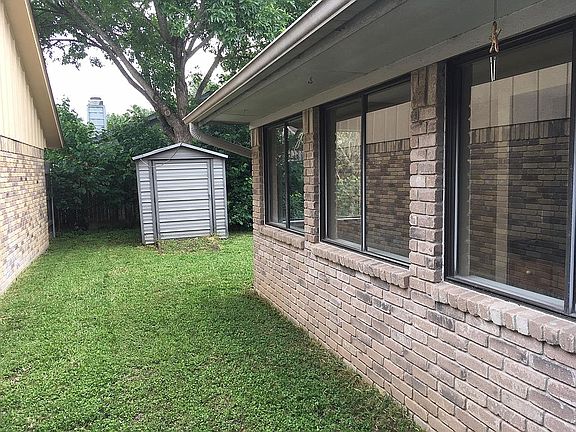 5th image of 105 Cabana Dr