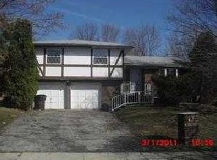 1288 Adams Rd, Cincinnati, OH 45231