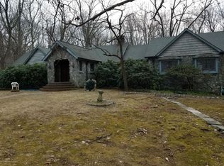 45 Oak St, Lincroft, NJ 07738