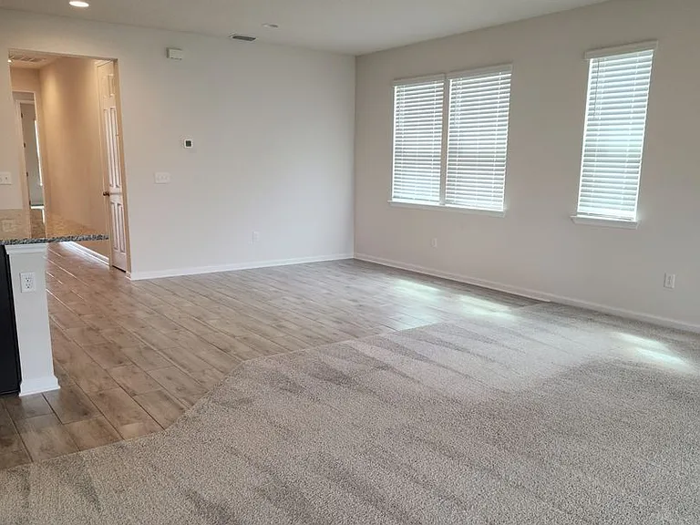95295 College Pkwy — Photo 19