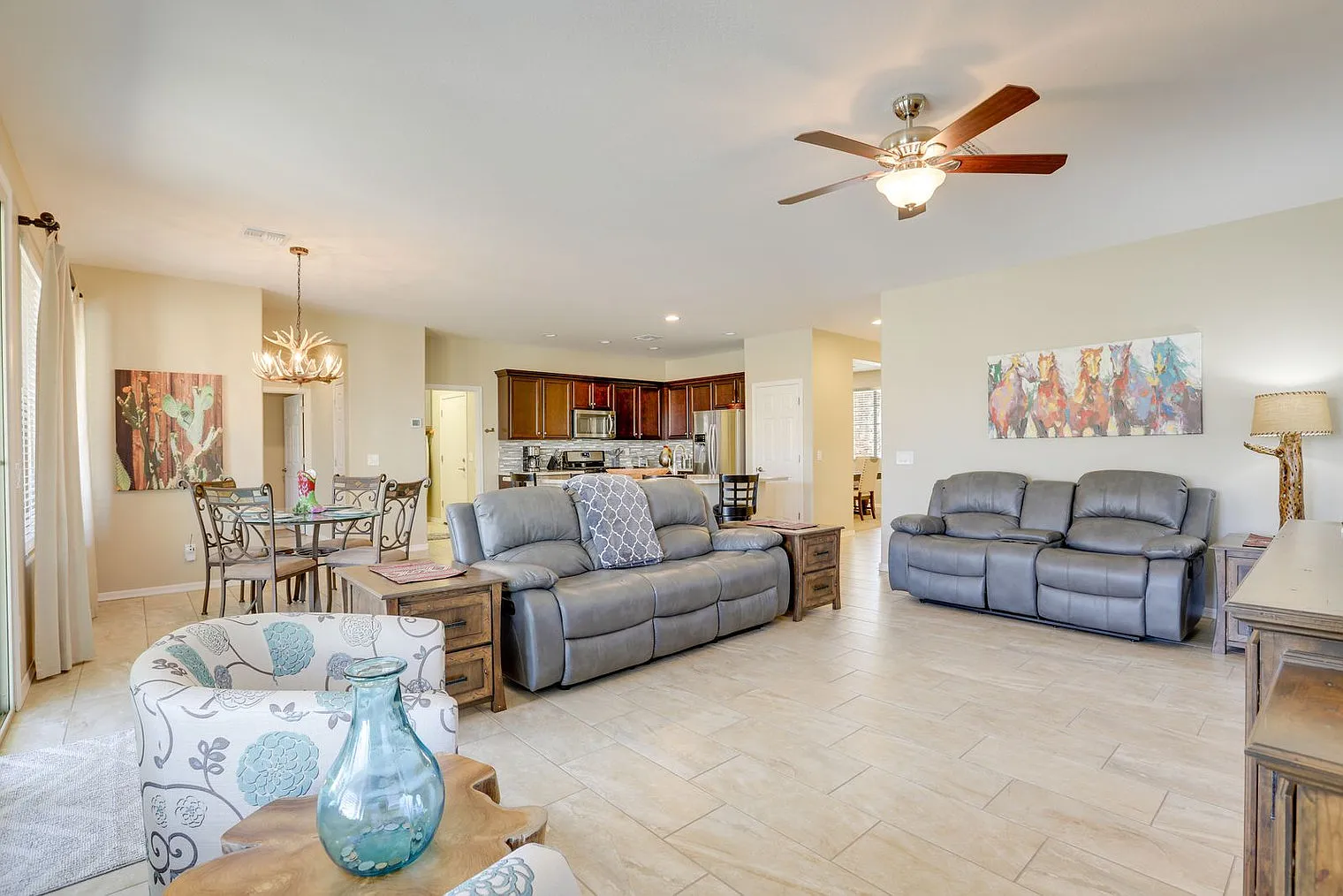 2 bed, 2.0 bath, 1754 sqft, $2,483 — Photo 2